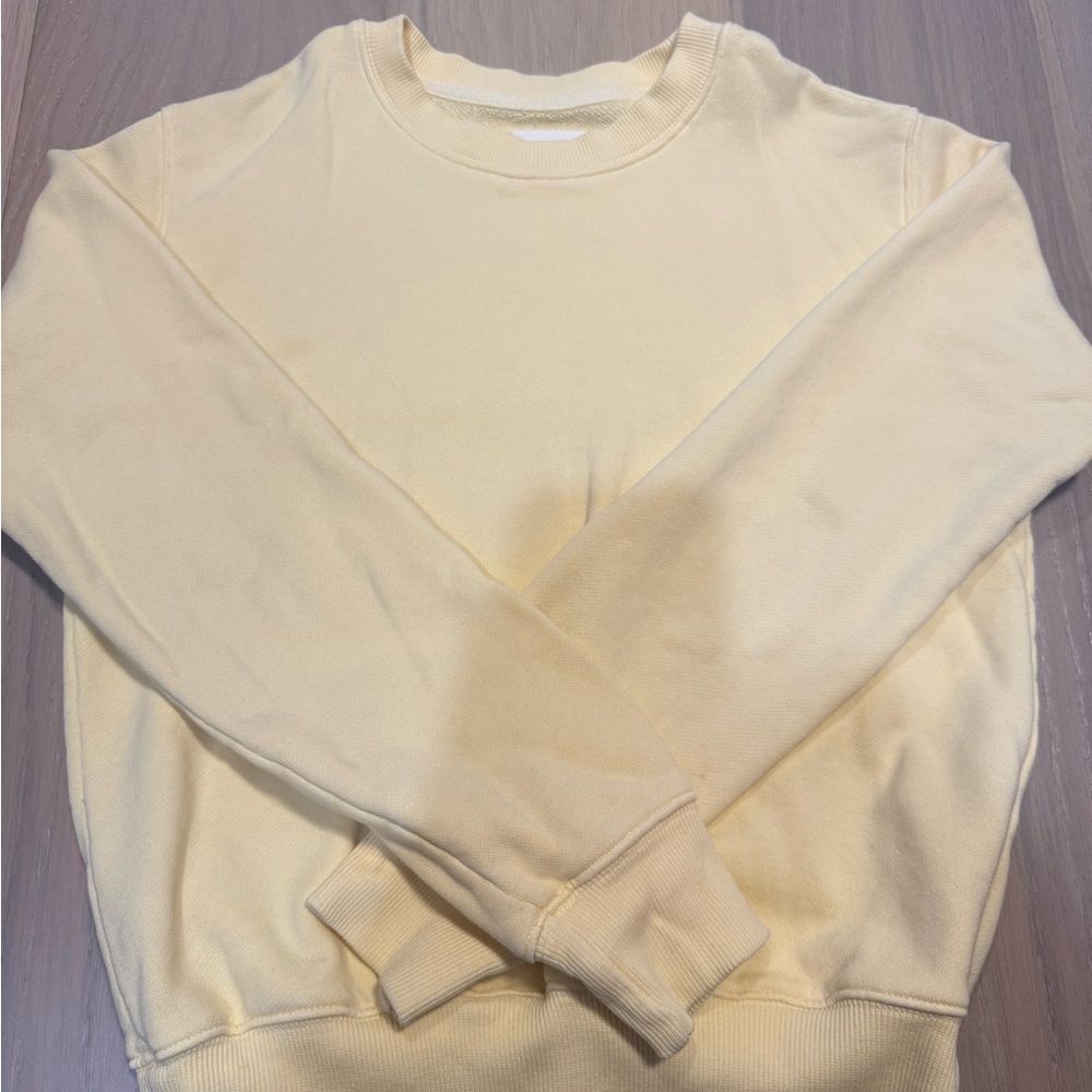 Wilfred women’s Light Yellow Crewneck Sweater